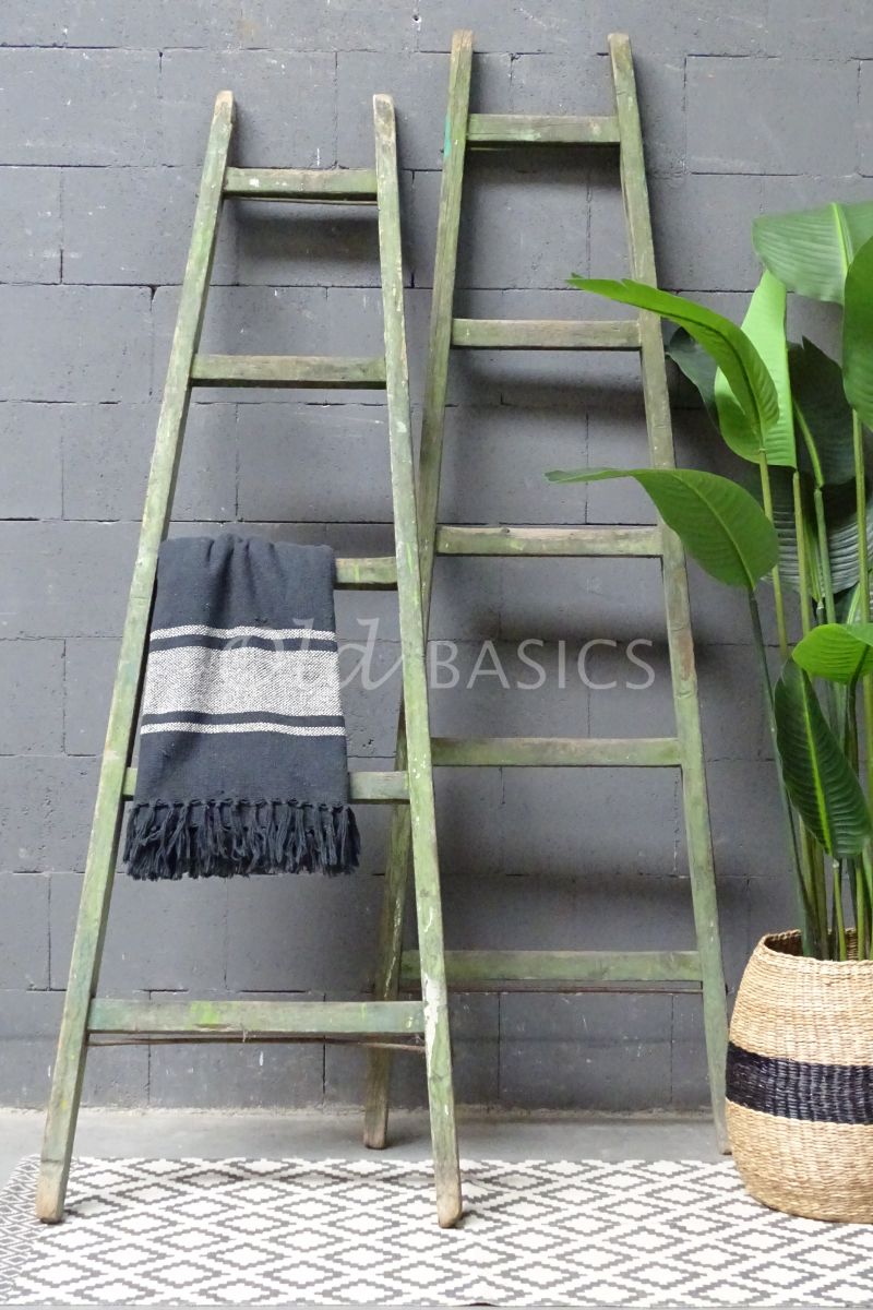 Detail van Houten ladder, groen, materiaal hout